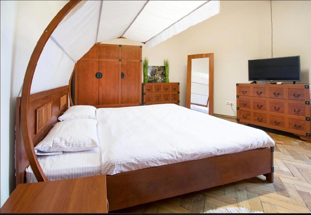 Apartment Vidfort вороного *